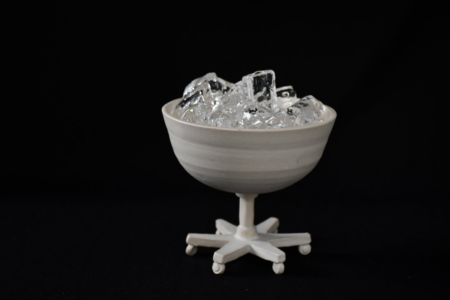 Wheel chair ice bowl